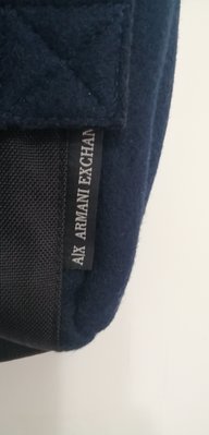 有Armani英文字的80％羊毛側背包手提包兩用筆電包