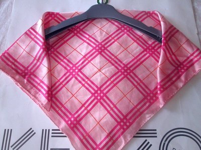 日本購回BURBERRY真品粉紅色經典格紋絲巾圍巾方巾領巾 純絲SILK