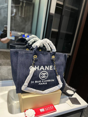 【二手】高品質CHANEL 新款牛仔沙灘包購物袋 CHANEL沙灘包每年都