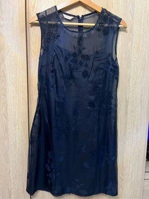 溫慶珠設計品牌精緻鏽花洋裝小禮服服99.99新原價1萬左右