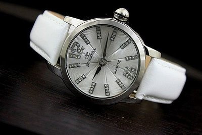 艾曼達精品~台灣精品東森購物強打burrell貝瑞爾不鏽鋼錶殼傘型切割錶鏡石英錶20mm真皮錶帶