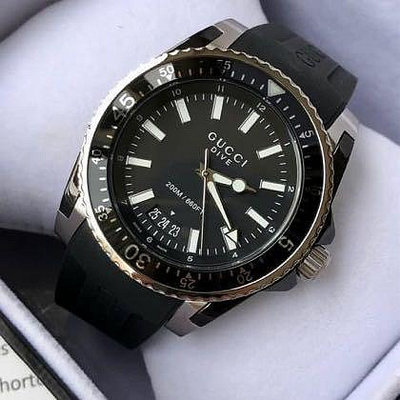 GUCCI Dive 陶瓷圈 黑色錶盤 黑色橡膠錶帶 石英 男士手錶 YA136204A