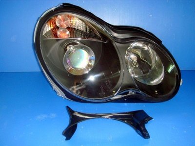 小亞車燈╠ 全新上市 BENZ W203 黑框 版 魚眼 大燈 特價中 免運費哦