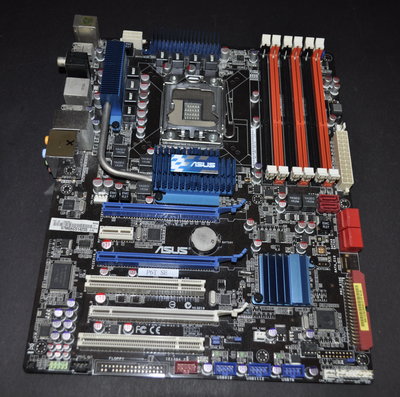 華碩 P6T SE (1366 X58 DDR3 1394 eSATA) 非P6X58D-E R2G GA-X58A