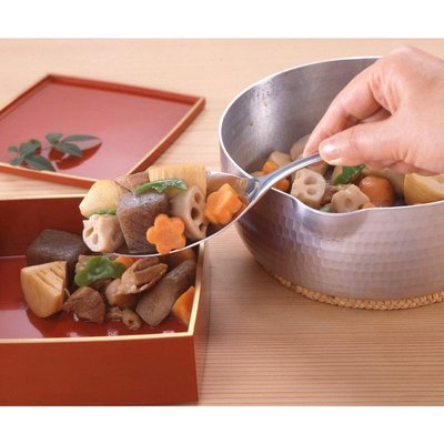 日本 下村企販 不銹鋼大湯匙 料理湯匙 不鏽鋼大湯匙 燉飯湯匙 料理匙 挖匙 24cm (銀)