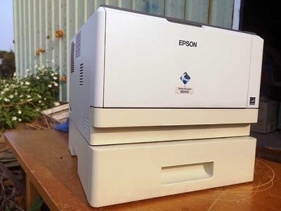 二手EPSON AL-M2410DN 黑白雷射印表機有雙面列印和網路