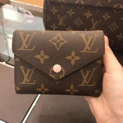 【凱莉二手】LV LOUIS VUITTON VICTORINE M62360  三折式 芭蕾粉三折短夾 皮夾