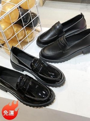 牛津鞋 一腳蹬小皮鞋女軟皮英倫風配西裝的韓版百搭夏天中跟黑色粗跟單鞋