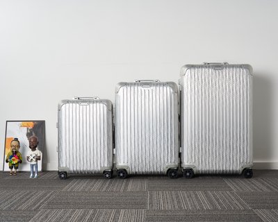 Rimowa &amp; Dior聯名款 行李箱  登機箱  漸變藍  黑色  銀色  二手 95新