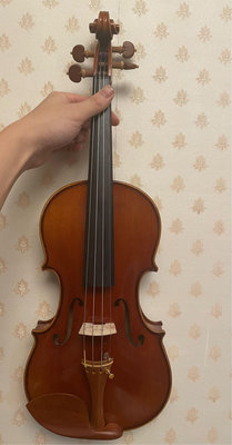 48號 4/4仿義大利風格 北京工作室純手工小提琴音質好 市價5萬 高級棗木配件 德國泰勒兩星琴橋台灣品牌高檔尼龍弦  換了歐料音柱 整理好了