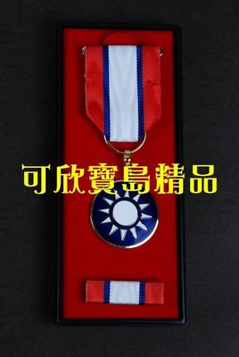 可欣台灣精品：中華民國頒發的第一枚青天白日勳章（張學良早期佩戴樣式/復刻版）