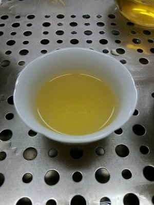 茗珍茶行 台灣高冷茶 梨山茶 中發酵 四兩一包 特價700元.