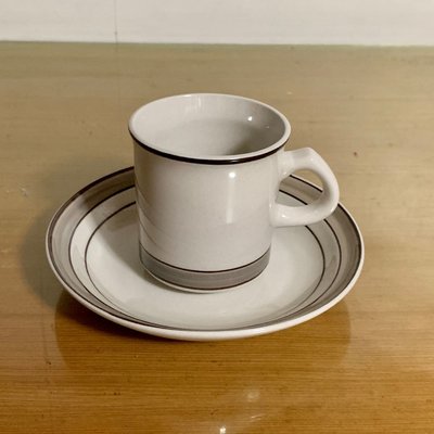 韓國製的陶瓷咖啡杯組。