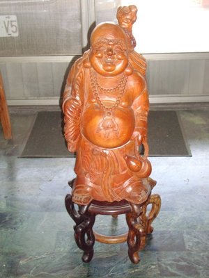 典藏三十年前三義的老師傅檜木雕製的歡喜佛