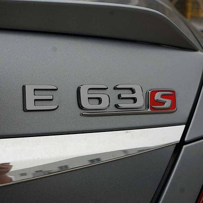 熱銷 賓士進口E級AMG車標 E63S轎跑後尾標 E43 E53 E63 E63S改裝黑色前後標 V8 BITURB標引擎蓋標 可開發票