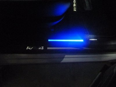 (柚子車舖) 2013-2018 RAV4 4代/4.5代 LED 內門檻踏板 -可到府安裝 原廠車美仕套件 a