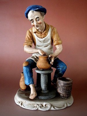 【 金王記拍寶網 】(常5) W5798 早期鶯歌陶瓷 陶匠  瓷偶 瓷雕擺件 罕見稀少 一件 (老藏品珍藏)