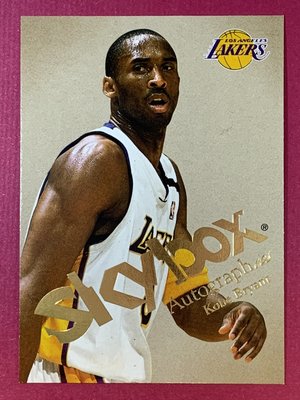 2003-04 SkyBox Autographics 2 Kobe Bryant Los Angeles Lakers