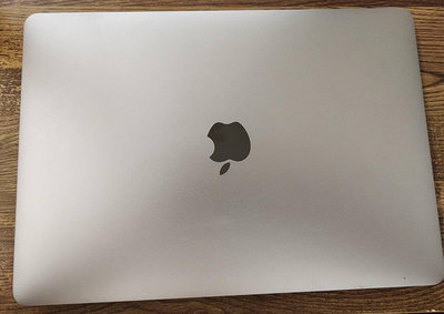 (二手)售MacBook pro 13吋 8G+256g銀色(A1708)