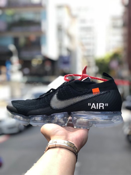 NIKE VAPORMAX OFF WHITE DECAL VINYL PAINTING