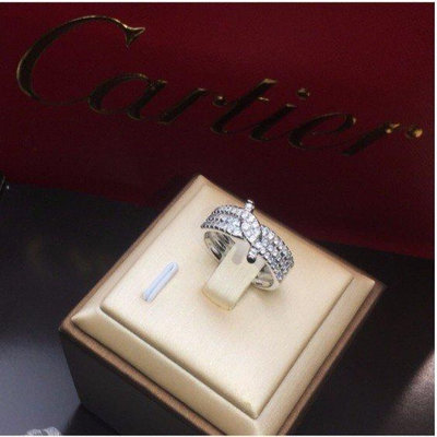 Cartier 滿鑽戒指 女生精緻