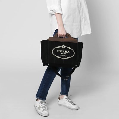 【折扣預購】22春夏正品Prada logo canvas bag黑色 木頭提把 帆布包 手提包1BG350