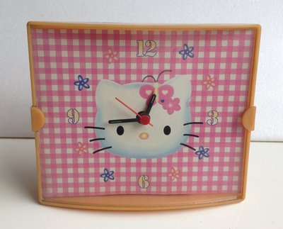 《**時光屋** 》Hello Kitty相框造型鬧鐘~懷舊珍藏