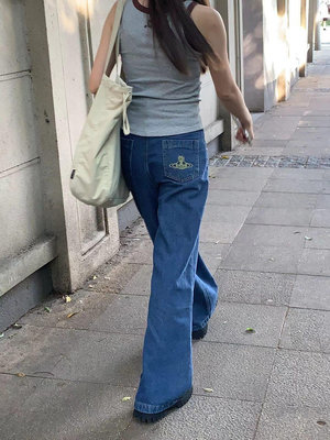 Vivienne Westwood 牛仔褲 土星刺繡高腰闊腿牛仔褲 拖地喇叭褲 微寬管褲 復古百搭 舒適休閒時尚 顯瘦！