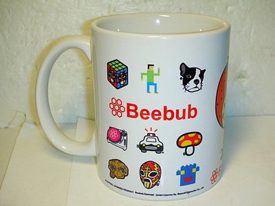 L皮.(企業寶寶玩偶娃娃)少見近全新泰國製Beebub紀念馬克杯!!--具收藏價值/6房樂箱65/-P
