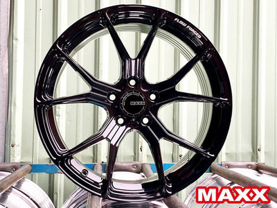 MAXX M05旋壓輕量化 18吋5x108亮黑色鋁圈 5/108 Volvo focus 5008 kuga