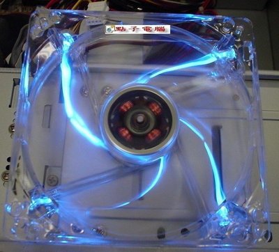 ...點子電腦-北投...全新 12CM*12CM 超靜音 透明藍光 水晶風扇 130元