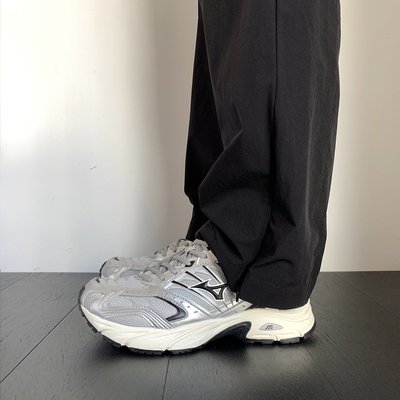 ❤全臺最低價&amp;LF奢品匯❤Mizuno FIYI 2K 美津濃男女跑步鞋復古透氣運動鞋