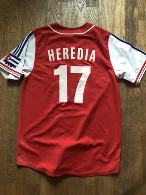 古巴隊 亞特蘭大勇士 Guillermo Heredia 簽名實戰古巴隊球衣 世界大賽