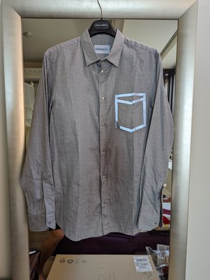 EMPORIO ARMANI全新真品微瑕疵灰色螢光飾條襯衫---2折出清