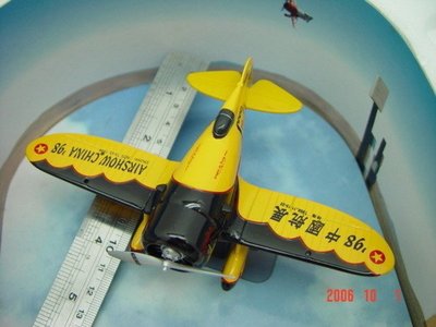義峰~1998 中國航展 PRECISELY 1/48 SCALED 超合金.精緻模型飛機*黃色機