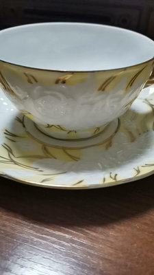 新 日本yamasen薄胎浮雕咖啡杯全新原盒
