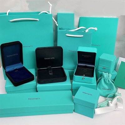 現貨熱銷-Tiffany蒂芙尼藍原版微笑項鏈手鏈戒指手鐲耳釘包裝盒高檔飾品盒~特價