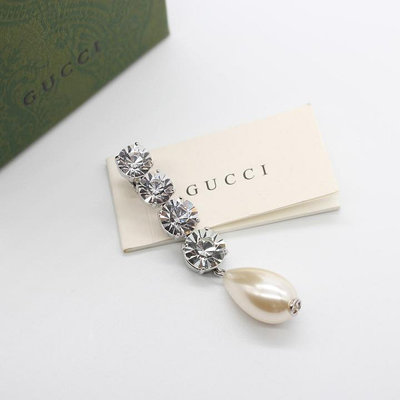 義大利奢侈時裝品牌Gucci 水鑽水滴珍珠耳釘 單支 代購