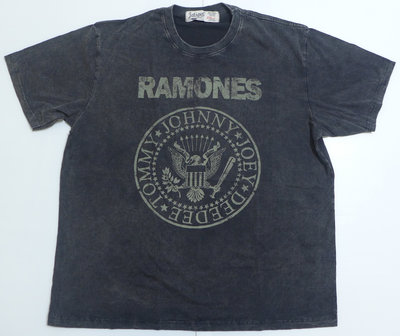 【Mr.17】Ramones 雷蒙斯合唱團 老鷹 水洗黑石洗刷舊復古搖滾短袖T恤 寬版 T-SHIRT(JE019)