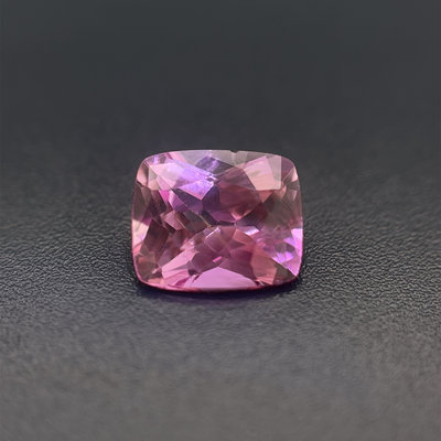 天然粉紅色剛玉(Pink Sapphire)裸石0.98ct [基隆克拉多色石Y拍]