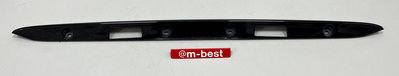 BENZ W210 1996-2002 後箱蓋飾條 後廂蓋飾條 後行李箱 (680mm 歐規) 外匯 2107500393