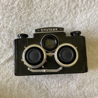 古董 前蘇聯 USSR SPUTNIK 中畫 反光三眼相機 120膠卷立體3D機械 (市場最低價志在找尋新主人物得其所）