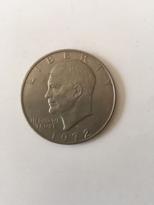美國1美元錢幣1971～1979年發行（艾森豪 壹圓錢幣一枚，背面鷹揚：老鷹展翅高飛）隨機出貨，品相佳，值得收藏
