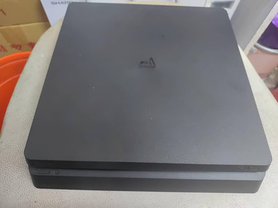 二手PS4主機SLIM薄型500g  附2遊戲光碟  主機手藏包  原廠震動手把  HDMI連接線  電源線