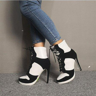 【熱賣精選】大碼短靴 woman boots跨境新款短靴歐美風拼色前細帶水臺高跟女士大碼靴子