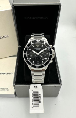 EMPORIO ARMANI Diver 黑色面錶盤 銀色不鏽鋼錶帶 三眼計時 石英 男士手錶 AR11360
