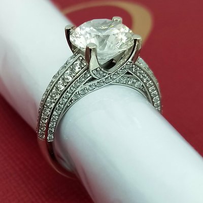 鑽戒克拉夢 4克拉就是愛炫耀 求婚 結婚 情人節禮物 鑽石肉眼看是真鑽純銀包鉑金白金色戒指 高碳仿真鑽石  ZB鑽寶