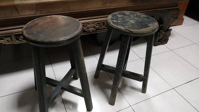 臺灣早期圓椅凳兩張