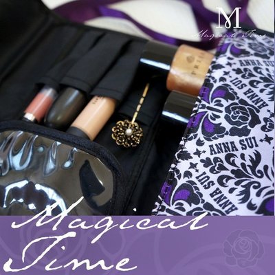 【∮魔法時光∮】ANNA SUI 安娜蘇 薔薇彩妝刷具包/化妝包/刷具包/晚宴包 緞面綁帶