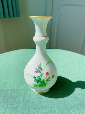 轉梅森Meissen花瓶，一等，品相新。無磕碰開裂，不 不